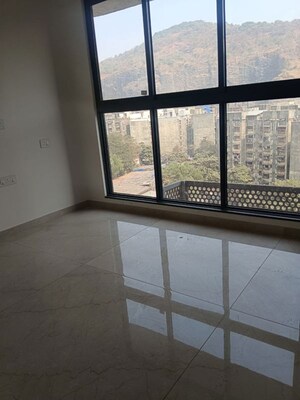 Room in 1 BHK Apartment at Godrej Urban Park, Chandivali – for Rent