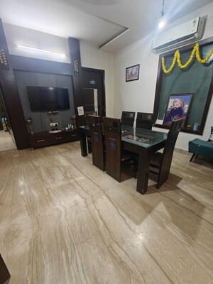 Dining area in 3 BHK Builder Floor at Sushant Lok 2, Sector 57 – for Rent