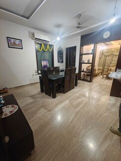 3 BHK + Pooja Room Builder Floor For Rent in Sushant Lok 2