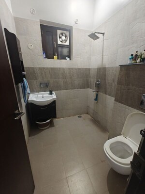 Bathroom in 3 BHK Builder Floor at Sushant Lok 2, Sector 57 – for Rent