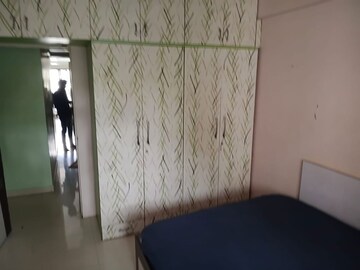Room in 3 BHK Apartment at Ramesh Hermes Heritage Phase 2, Shastrinagar – for Rent
