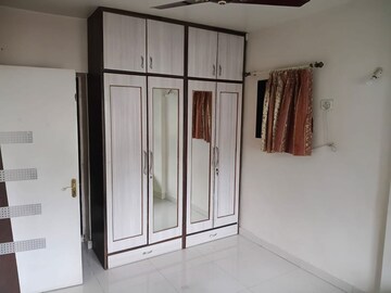 Room in 3 BHK Apartment at Ramesh Hermes Heritage Phase 2, Shastrinagar – for Rent