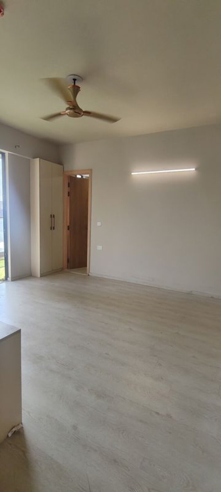 Room, sector 65 3 Bedroom 1828 Sq.Ft. Apartment In Sector 65 Gurgaon 10082979