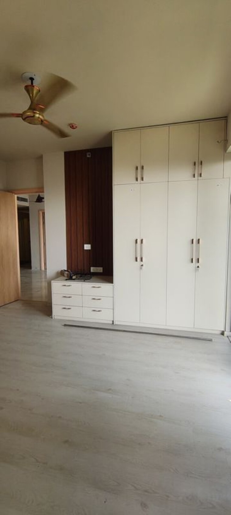 Room, sector 65 3 Bedroom 1828 Sq.Ft. Apartment In Sector 65 Gurgaon 10082979