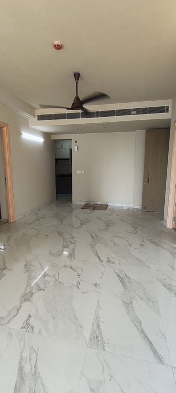 Room in 3 BHK Apartment at Sector 65 – for Rent