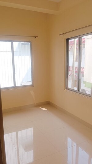 Room in 1 BHK Villa at Six Mile – for Rent