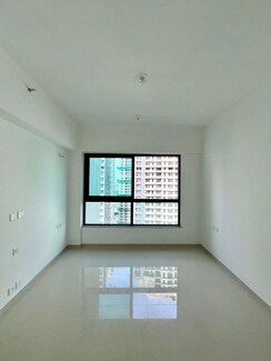2 BHK Apartment For Sale in Kalpataru Immensa