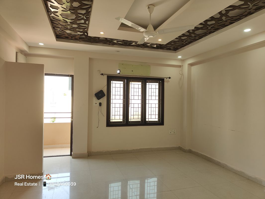 2 BHK + Pooja Room 1250 Sq.Ft. Builder Floor in Legend Anthem