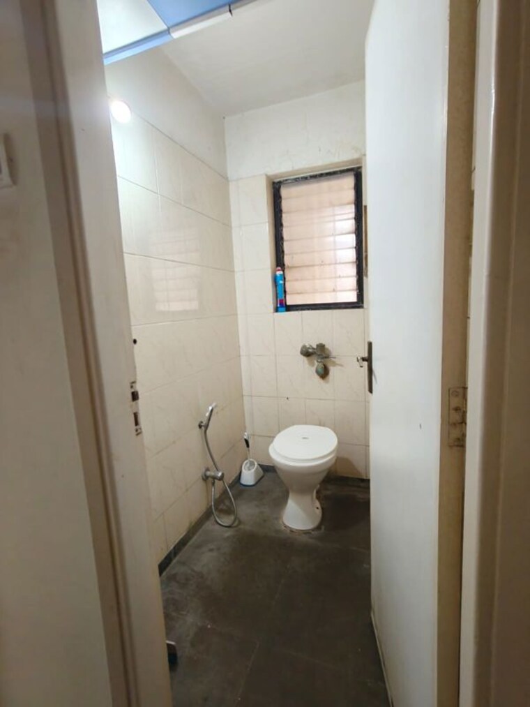 Bathroom, lalani-valentine-apartment-1-wing-d 1 Bedroom 405 Sq.Ft. Apartment In Malad East Mumbai 10083130