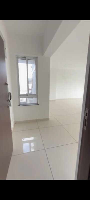  Office Space For Rent in Oshiwara