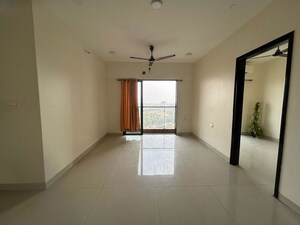 2 BHK Apartment For Rent in Rizvi Cedar, Malad East