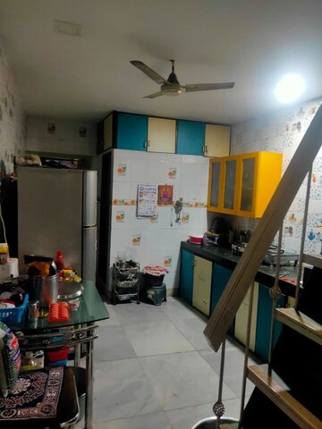 Team Area in 3 BHK Apartment at Krishna Niwas Kalbadevi, Kalbadevi – for Sale