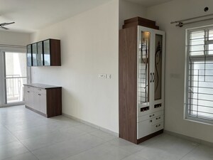 Room in 3 BHK Apartment at Casagrand Boulevard, Hennur Road – for Rent
