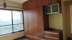 Room in 2 BHK Apartment at Kalpataru Aura, Ghatkopar West – for Rent