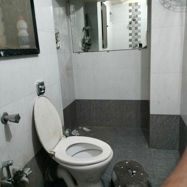Bathroom, tulshidham-complex 1 Bedroom 530 Sq.Ft. Apartment In Thane West Thane 10083378