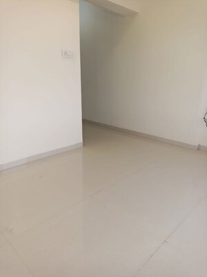 Room in 3 BHK Apartment at Mallhar Bhimashankar Heights, Dahisar West – for Rent