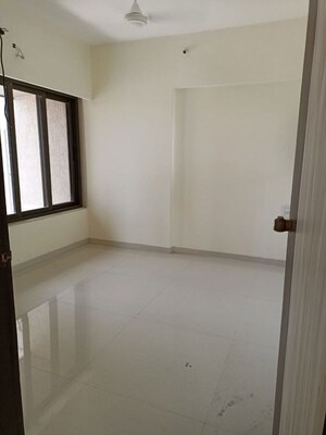 Room in 3 BHK Apartment at Mallhar Bhimashankar Heights, Dahisar West – for Rent