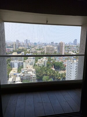 Room in 3 BHK Apartment at Mallhar Bhimashankar Heights, Dahisar West – for Rent