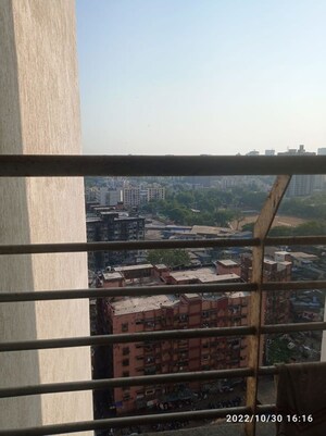 Furnished Amenities in 2 BHK Apartment at Lodha Fiorenza, Goregaon East – for Rent