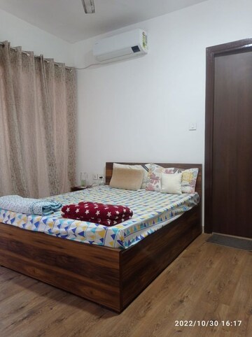 Bedroom in 2 BHK Apartment at Lodha Fiorenza, Goregaon East – for Rent