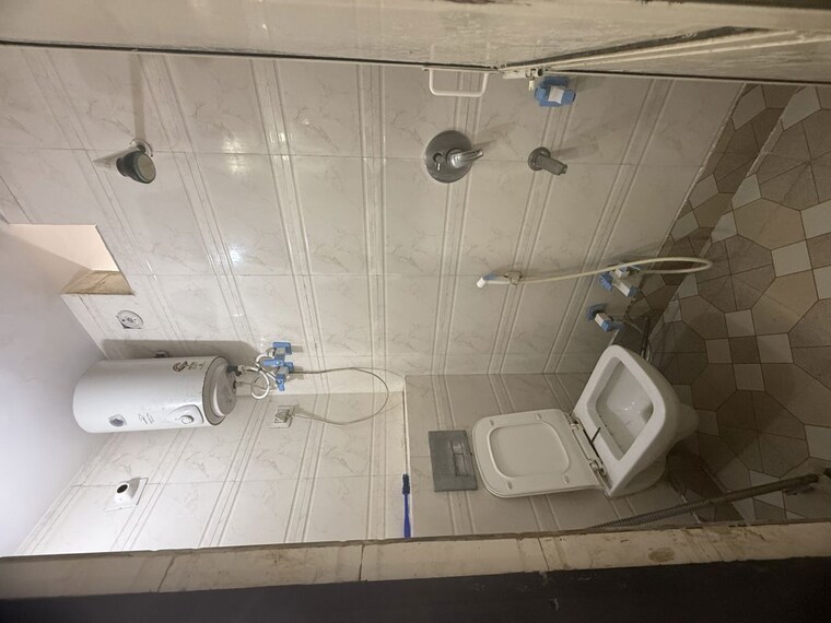 Bathroom, dwarka mor 2 Bedroom 500 Sq.Ft. Builder Floor In Dwarka Mor Delhi 10083435