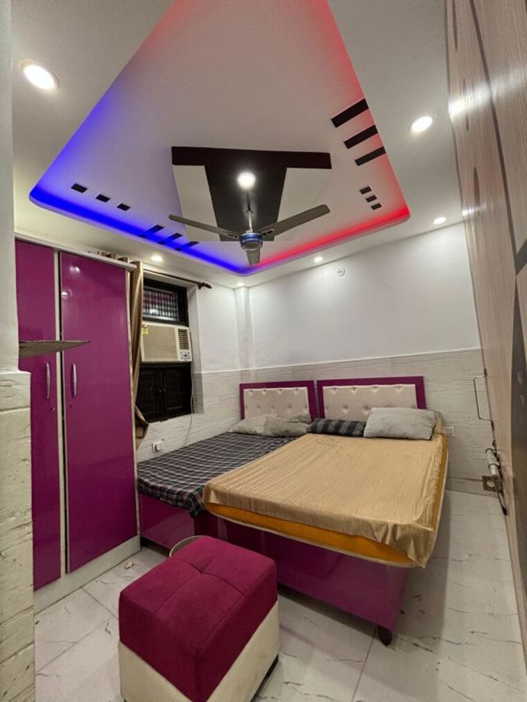 Room, dwarka mor 2 Bedroom 500 Sq.Ft. Builder Floor In Dwarka Mor Delhi 10083435
