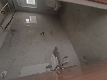 Bathroom in 3 BHK Apartment at Technopolis Solitaire Unity, Hafeezpet – for Sale