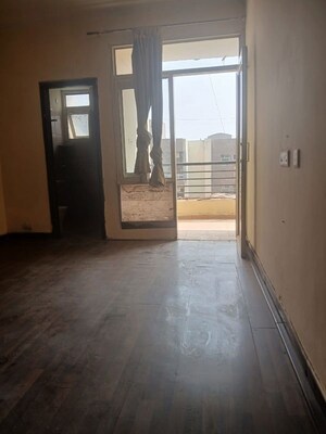 Room in 3 BHK Apartment at Vip Road – for Sale