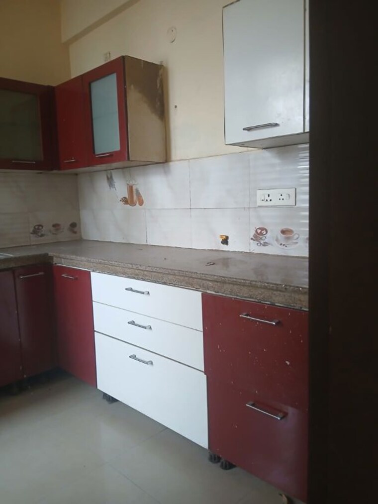 Kitchen, vip road 3 Bedroom 1332 Sq.Ft. Apartment In Vip Road Zirakpur 10083536