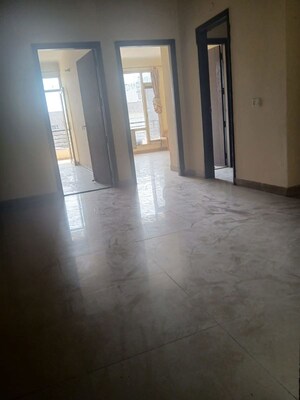 Room in 3 BHK Apartment at Vip Road – for Sale