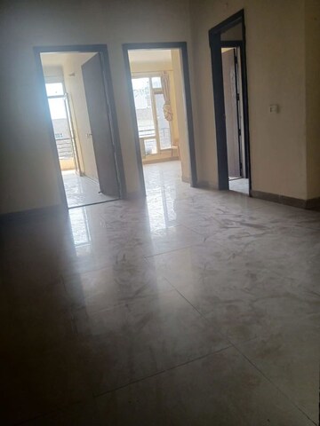 Room in 3 BHK Apartment at Vip Road – for Sale