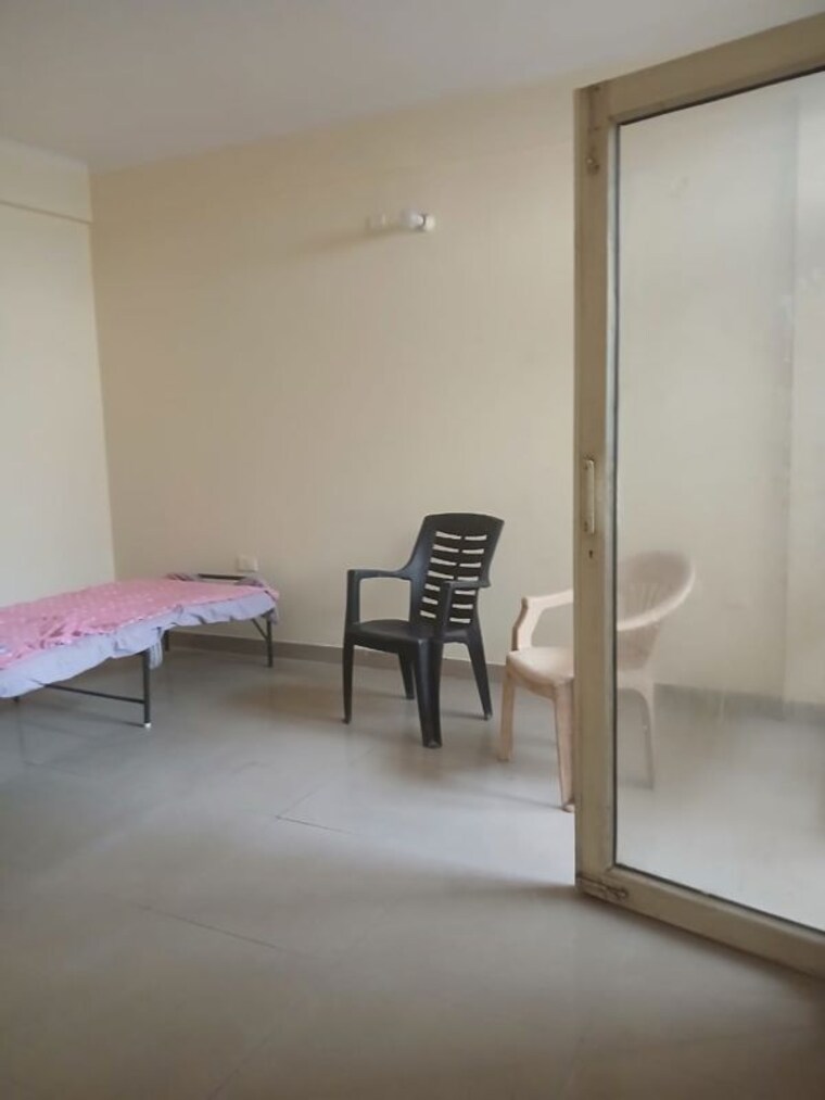 Living Room, vip road 3 Bedroom 1332 Sq.Ft. Apartment In Vip Road Zirakpur 10083536