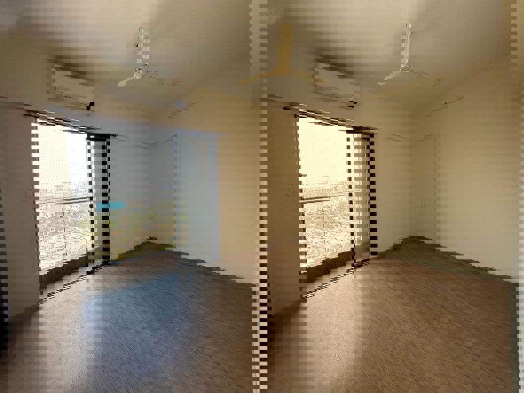 2 BHK 636 Sq.Ft. Apartment in Sunteck City Avenue 4