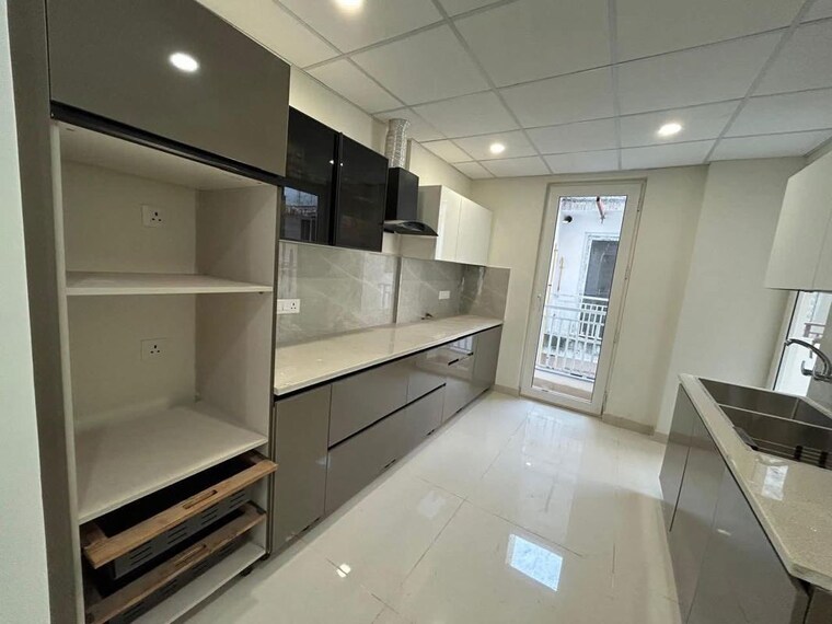Kitchen, malwa-escon-primera 3 Bedroom 1550 Sq.Ft. Apartment In International Airport Road Zirakpur 10083590