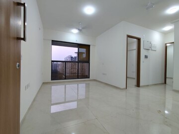 Room in 2 BHK Apartment at Godrej Urban Park, Chandivali – for Rent