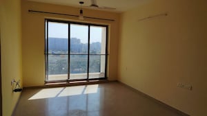 Room in 2 BHK Apartment at Kalpataru Aura, Ghatkopar West – for Rent