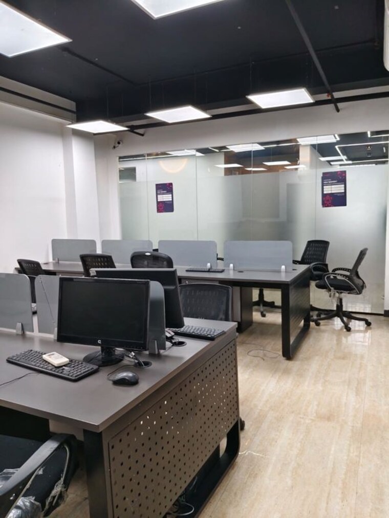Team Area, sector 63 Commercial Office Space 1600 Sq.Ft. In Sector 63 Noida 10080593