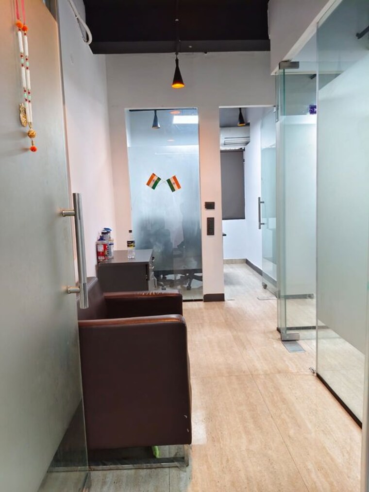 undefined, sector 63 Commercial Office Space 1600 Sq.Ft. In Sector 63 Noida 10080593