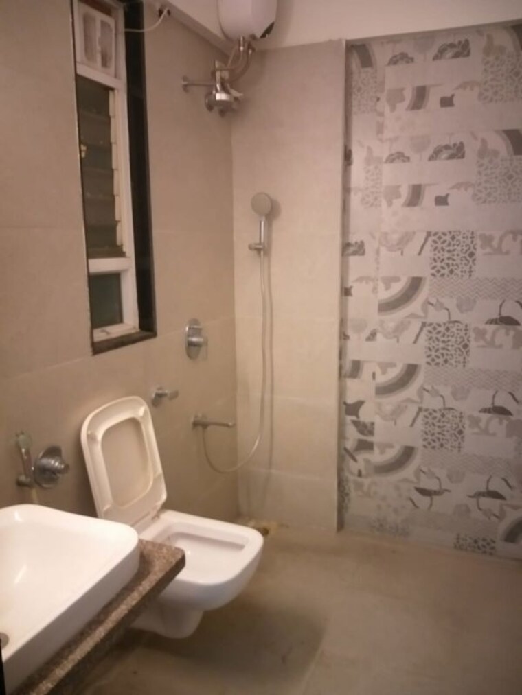 Bathroom, yash-orion 2 Bedroom 813 Sq.Ft. Apartment In Goregaon East Mumbai 10083573