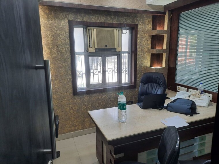Living Room, chandni chawk Commercial Office Space 1000 Sq.Ft. In Chandni Chawk Kolkata 10083618