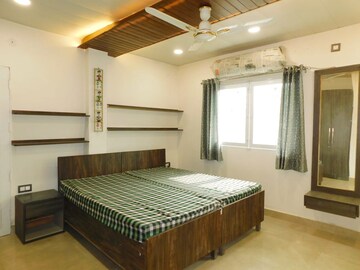 Bedroom in 2 BHK Builder Floor at Green Park Extension – for Rent