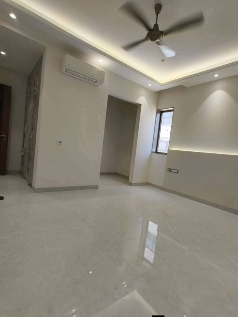 Room, saket 3 Bedroom 1500 Sq.Ft. Builder Floor In Saket Delhi 10083765