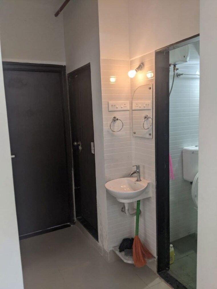 Other, haware-indraprastha-regency 1 Bedroom 450 Sq.Ft. Apartment In Goregaon West Mumbai 10083846