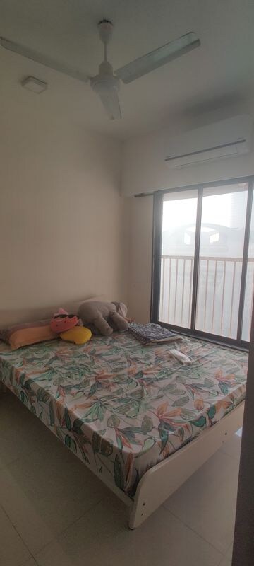 2 BHK Apartment For Rent in Bhoomi Samarth, Goregaon East