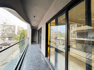 Building Lobby in 4 BHK Builder Floor at Saket – for Rent