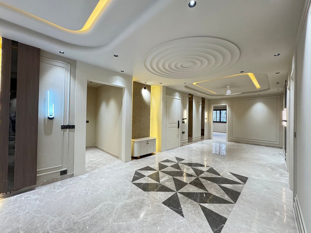 4 BHK + Servant Room Builder Floor For Rent in Saket