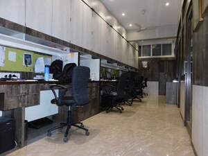  Office Space For Rent in Borivali East