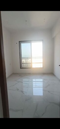 1 BHK + Extra Room Apartment For Rent in Pramanik Walchand Paradise