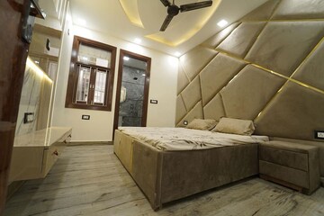 Kitchen in 2.5 BHK Builder Floor at Uttam Nagar – for Sale