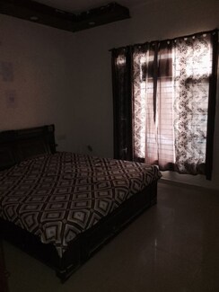 2 BHK + Servant Room,Study Room Apartment For Rent in Sector 115